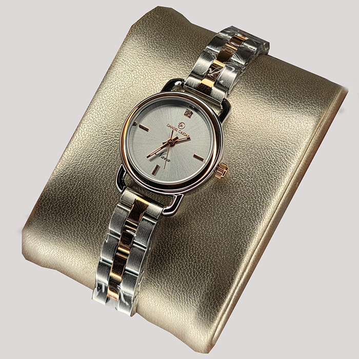 ساعت زنانه دنیل سزار مدل DANIEL CAESAR DC1200L