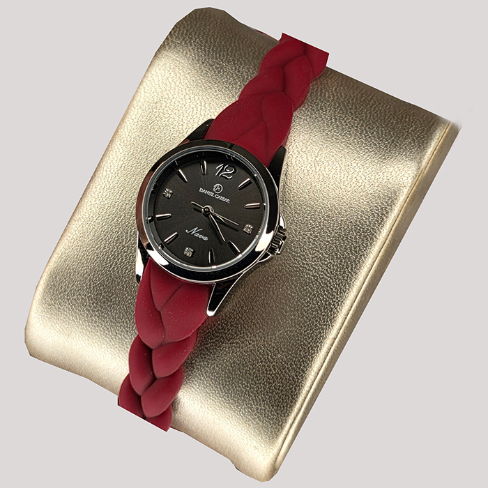 ساعت زنانه دنیل سزار مدل DANIEL CAESAR DC1230L