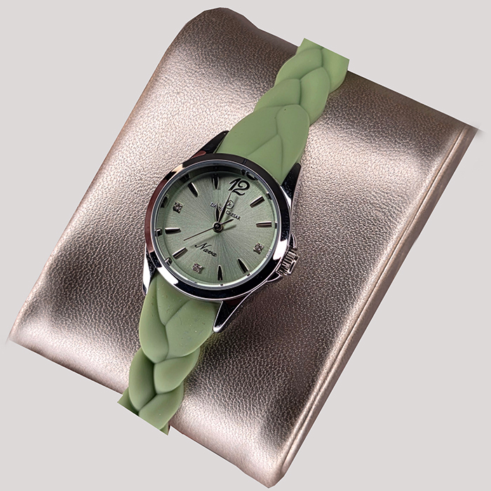 ساعت زنانه دنیل سزار مدل DANIEL CAESAR DC1230L