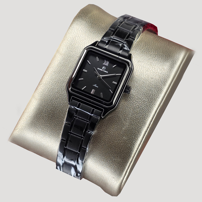 ساعت زنانه دنیل سزار مدل DANIEL CAESAR DC1273L