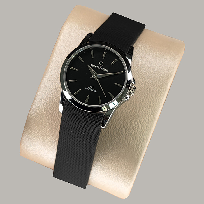 ساعت زنانه دنیل سزار مدل DANIEL CAESAR DC1228L